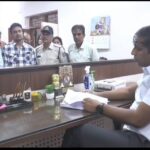 पुलिस जनसुनवाई में सुनवाई नहीं, कलेक्टर के दरवाज़े पहुँचे पीड़ित — यहाँ भी लगा रहे चक्कर