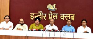 6 लाख करोड़ के कर्ज में MP, लाड़ली बहना सरकार के गले पड़ी: दिग्विजय